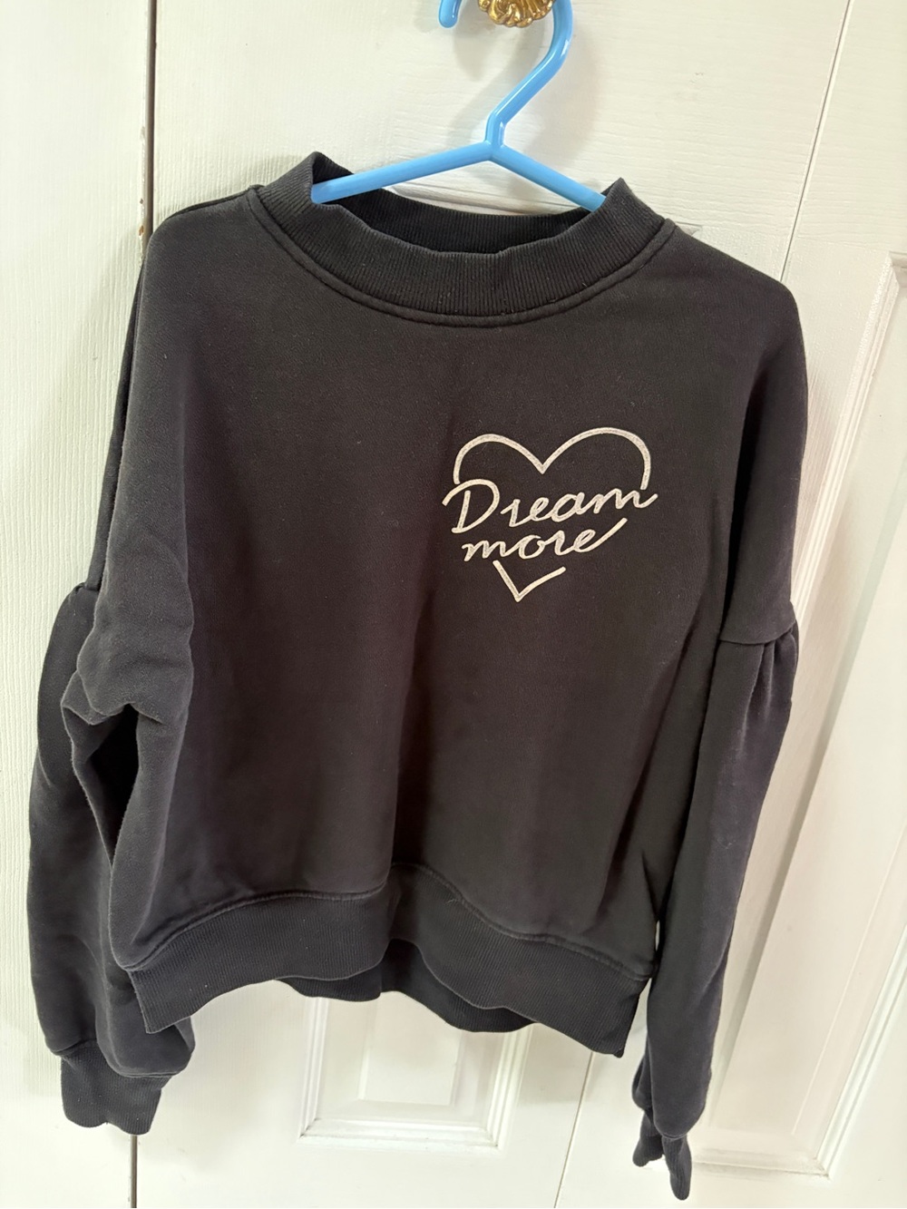 H&M Black Sweatshirt with White "Dream More" Heart Graphic girls size 10